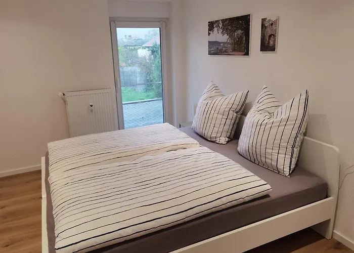 Bürgstadt, Am Bischof Mit Sonnenterrasse, 1 Bis 4 Betten Apartamento *